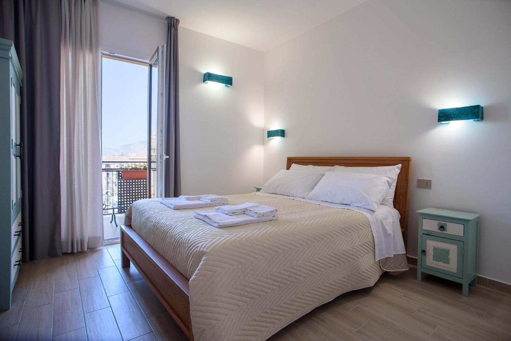 Central Station Apartments - Fanale Rentals Palermo Pokoj fotografie