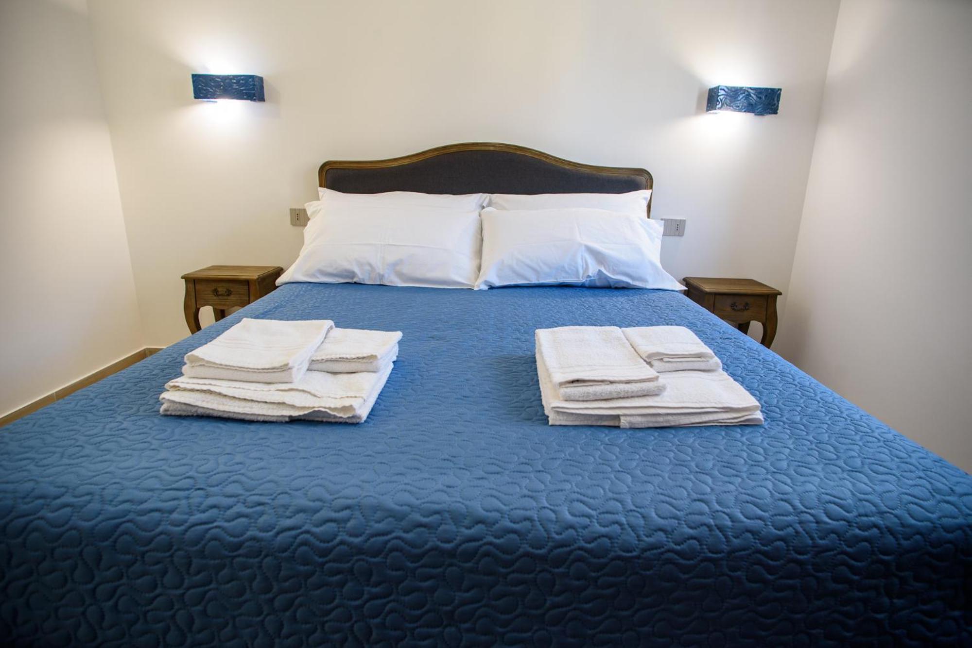 Central Station Apartments - Fanale Rentals Palermo Pokoj fotografie